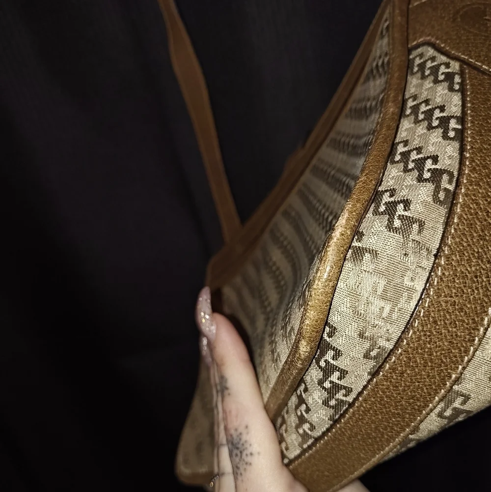 Gucci GG Vintage Shoulder Bag